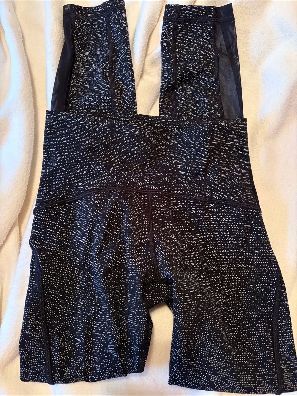 Lululemon High-Waist Black Active leggings with White Dot Print